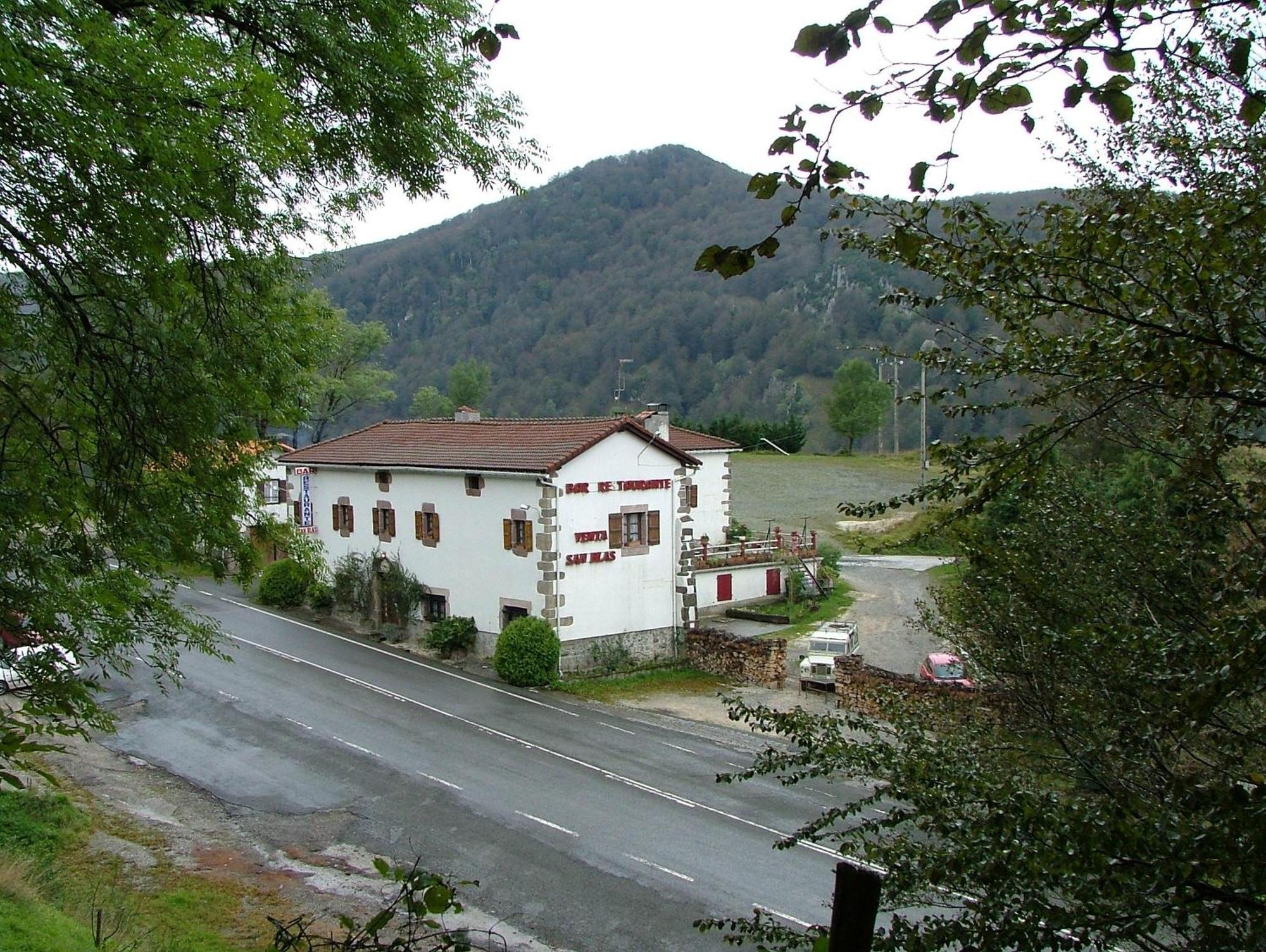 Hostal Venta San Blas Almándoz Kültér fotó