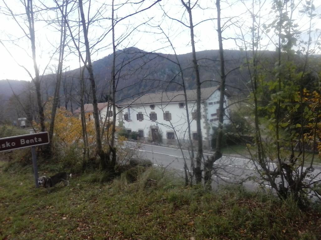 Hostal Venta San Blas Almándoz Kültér fotó